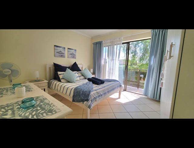 2 BEDROOM APARTMENT FOR SALE IN HARTENBOS CENTRAL